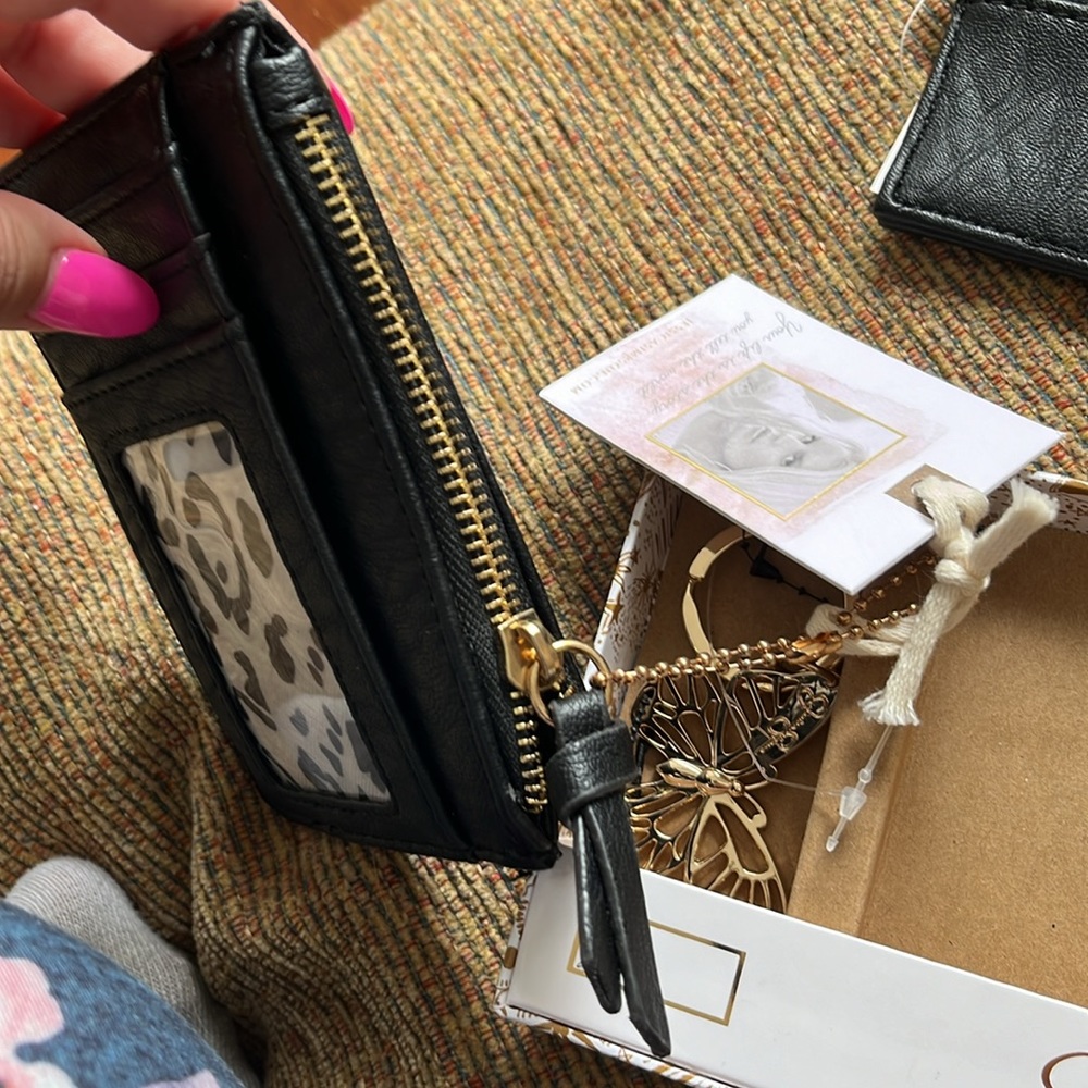 BRAND NEW Jessica Simpson Wallet and card slot and Key chain set - Picture 9 of 12